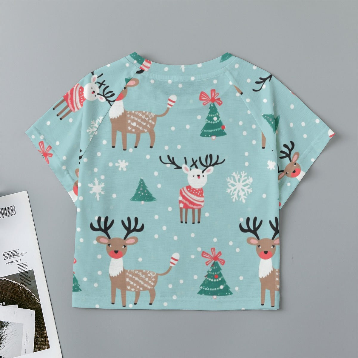 Eco-friendly  All-Over Print Women's cropped Raglan T-shirt With Short Sleeve