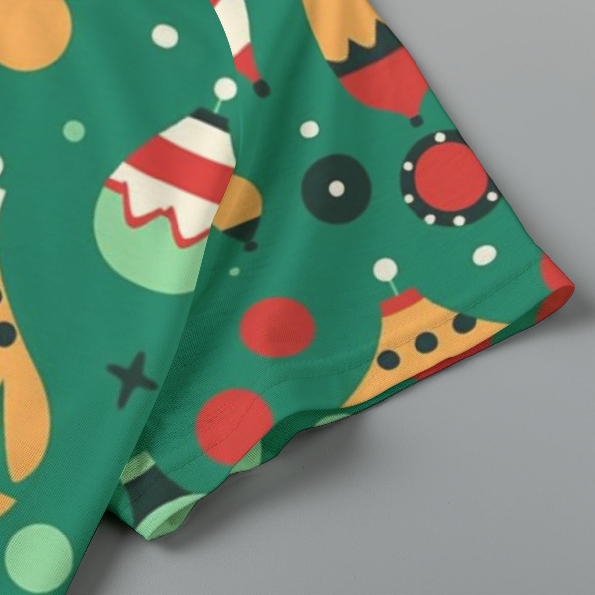 Eco-friendly  All-Over Print Women's cropped Raglan T-shirt With Short Sleeve